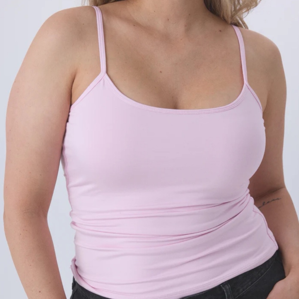 Klassy Network | Brami Tank Built-In Bra w/ Pads